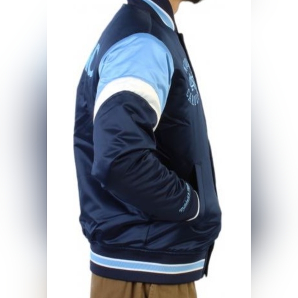 Mitchell & Ness UNC Satin Jacket XL - Picture 5 of 7